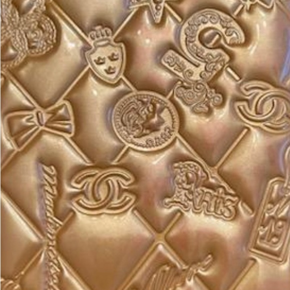 Chanel authentic gold wallet! - Picture 5 of 6